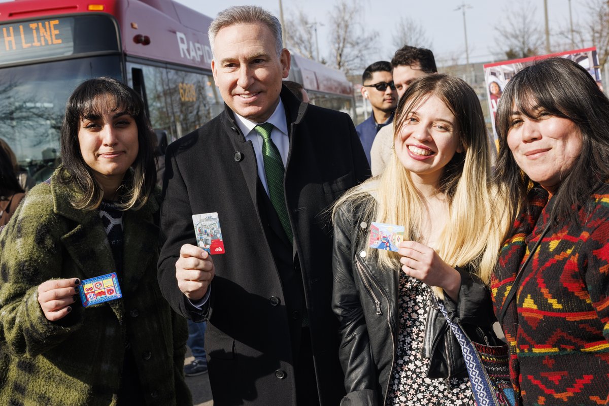 kcexec's tweet image. Check out these limited-edition ORCA cards created by three young artists: Jovita Mercado, Yasiman Ahsani and Rey Daoed.

Each design features imagery tied to the contexts, histories, cultures and communities of the RapidRide H Line, and the upcoming RapidRide G and I lines.