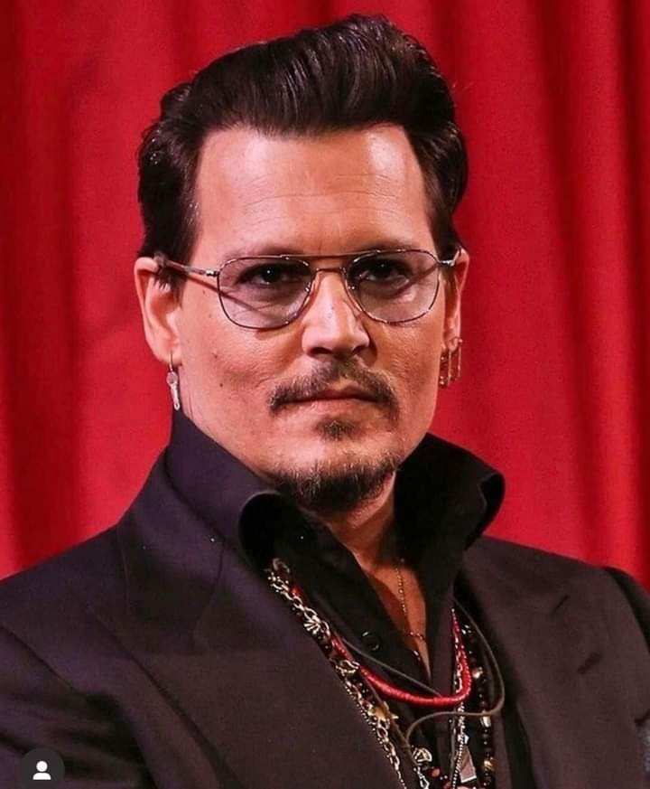 JohnnyDeppLoveo tweet picture