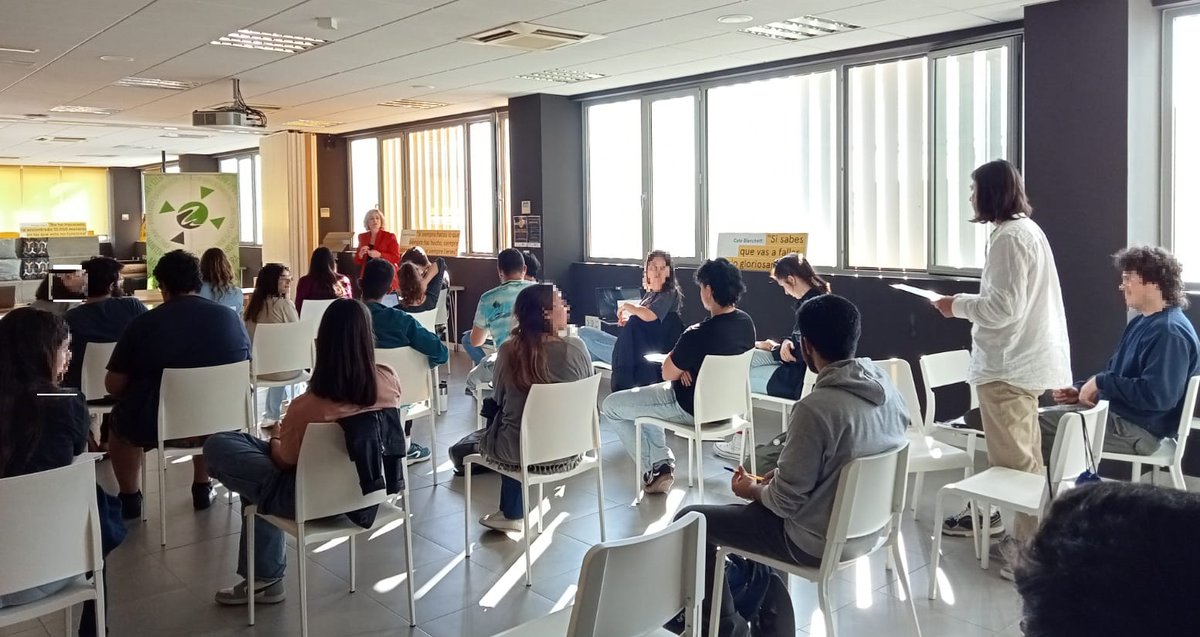 coambaoficial's tweet photo. 👥 Una buena oportunidad para enfrentarse por primera vez a una Entrevista de trabajo, con esta simulación de #EntrevistaLaboral tanto individual como en grupo, en el Triatlón #empleo COAMBA en #Málaga 💪🏻
Acción gratuita programa #Recapacicla
#Qualen #Empleabilidad #SomosCOAMBA https://t.co/LLx4XeWe6q