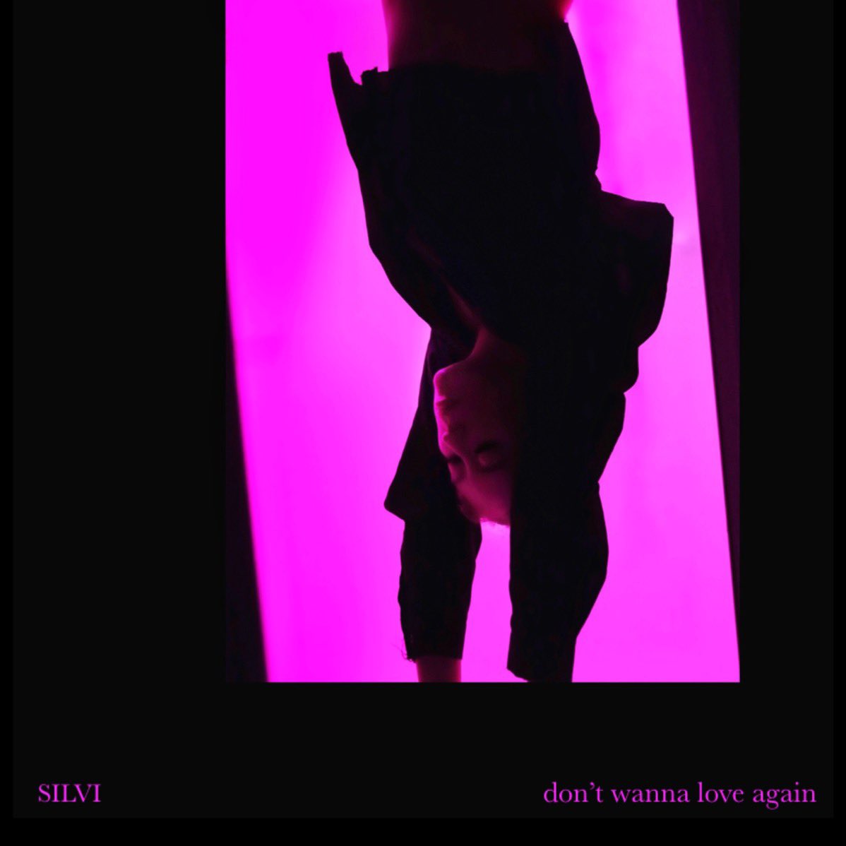 •don’t wanna love again• 

My new single is out 7/4/23 🖤

Would appreciate a pre-save if you have the time, link below x 

silvi.ffm.to/dontwannalovea…