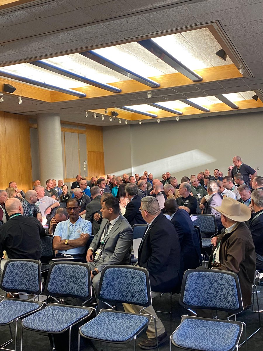 FBINAAQuantico's tweet image. Opening Ceremonies Chapter Leadership Summit👏
We are looking forward to a great week with Chapter Leaders from all over the world. #FBINAA #ChapterLeadershipSummit #FirstDayBestDay