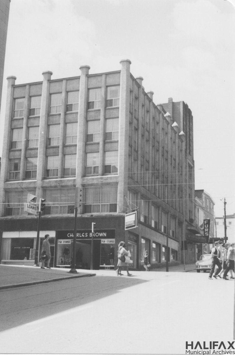 hfxgov's tweet photo. For this #MysteryMonday from #hfxarchives, can you guess the date and location of this photo? https://t.co/3wdW1p45r3