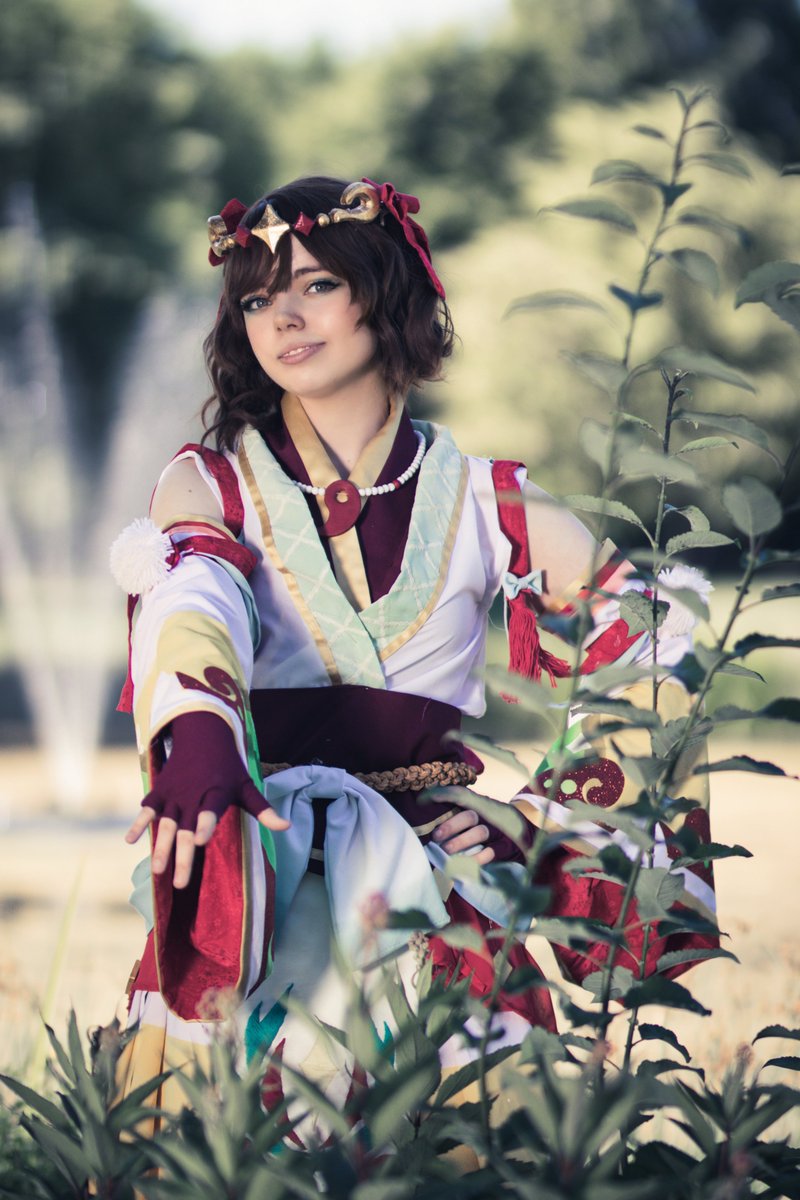 I forgot to mention but my application for Masters got accepted meaning Okunashi Karen 2.0 will happen this summer 🤌
So to celebrate take a photo

Photo:@/babalicioustv 
Assist @/TripCosplay @/susumefrontier 

Tags #revuestarlight #starira