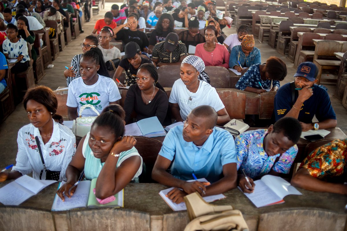 Solidaridad_wa's tweet photo. The #ADPN implemented by @Solidaridad_wa and funded by the Danida Market Development Partnerships, is building the capacity of 2,000 students of the Sikiru Adetona College of Education, Science & Technology to become experts in aquaculture after graduation. https://t.co/DTHP84388T