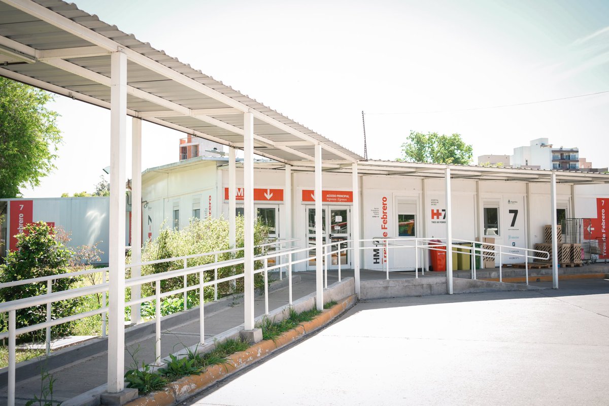 ecosansa's tweet photo. Hospital Modular - 3 de Febrero.

Cuenta con 12 camas de terapia intensiva y 26 generales, construido para ampliar la capacidad del sistema sanitario.

#Ecosan #HospitalesModulares #ConstruccionModular #HospitalModular https://t.co/mMX7pgiZjo