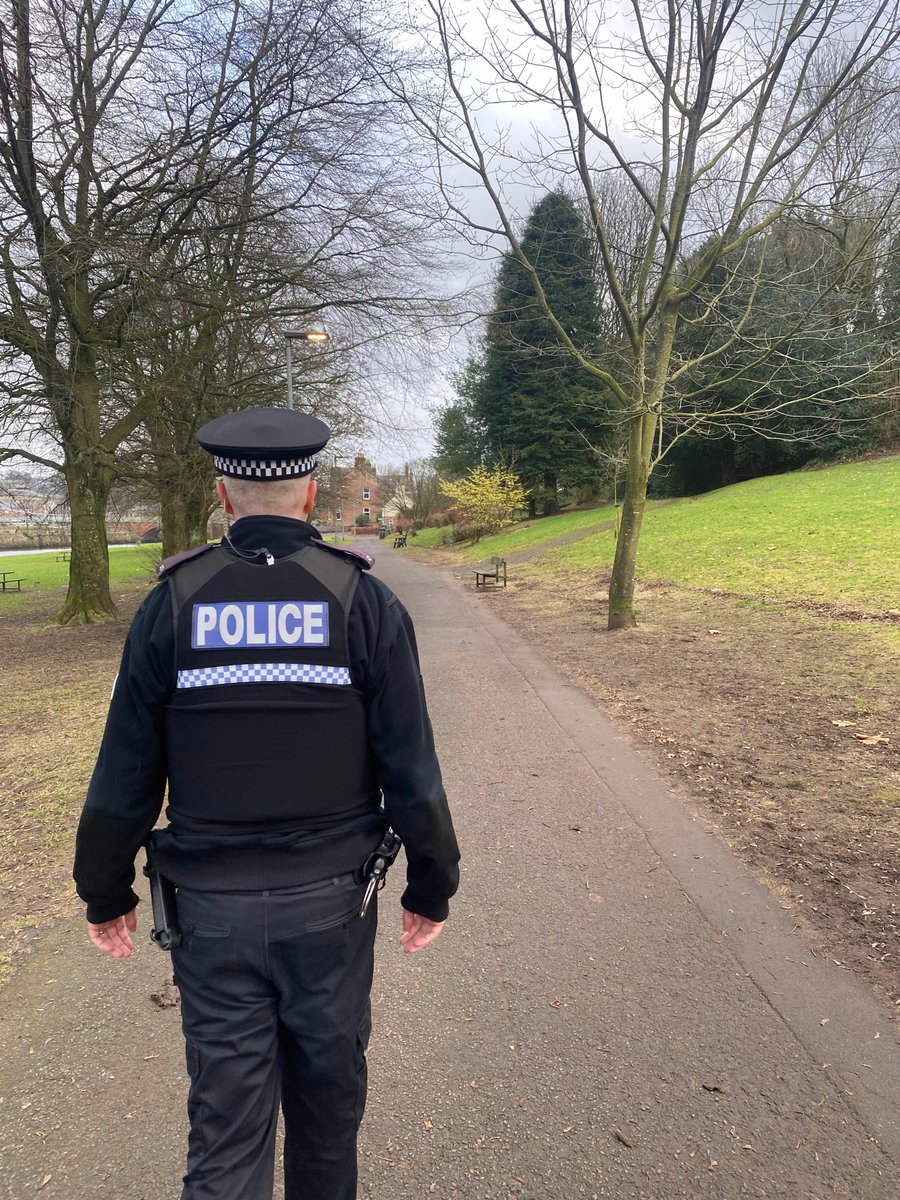 #Dumfries Community Officers were out on footpatrol today. During our patrols we carried out a targeted stop search on a male when we recovered controlled drugs. We continue to patrol anti social behaviour hotspots & target those who disrupt our communities. #CommunityPolicing