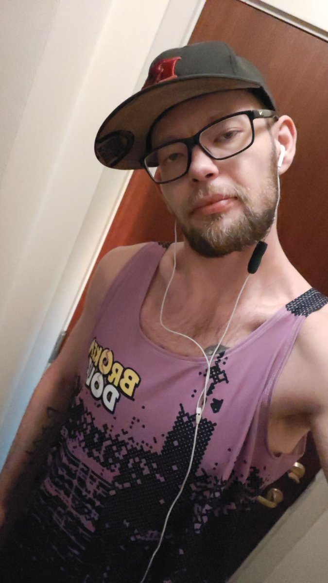 NostrDanish's tweet photo. I got a #Broken shirt in the mail today so now I can go $broke with style this summer
Thanks @DollzBroken π₯°π«‘π’π
#WAXP #WAX_FAM #TON #TON_FAM #BrokenDollz https://t.co/KRU5XgX4zM
