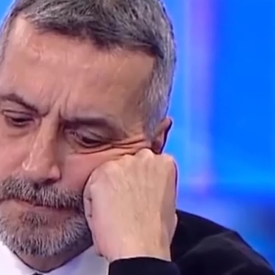 doaventurine's tweet photo. başta onun ilgisi fazlayken nasıl tam tersine döndü diye geceleri kendi kendimi sorgu sual yaparken benim haller https://t.co/muP9OLhNg2