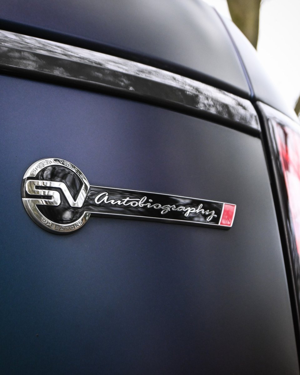 saxtonsofficial's tweet photo. This SVO Satin Spectral Blue Range Rover P565, is a stunning luxury SUV that boasts a sleek and modern design, paired with impressive performance capabilities!
Now available at Saxton 4x4π₯
Range Rover P565 link: https://t.co/h3XJgK56rn
#saxton4x4 #rangerover #spectralblue https://t.co/rPrHMSTn8a