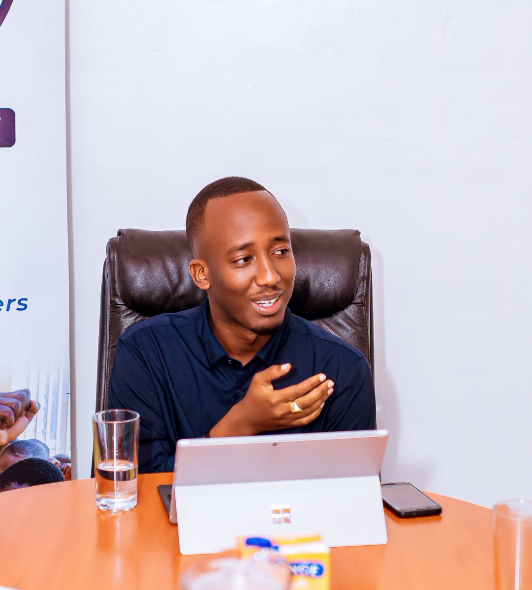 rwandawewant's tweet photo. This afternoon at @rwandawewant offices, our chairperson @tristanmurenzi received leaders of @Our_Past_In, @plpyouth, @NdabagaImpact and @MizeroCareOrg for a consultative meeting with youth-led peacebuilding organizations. 1/2 https://t.co/3scodGfhz3