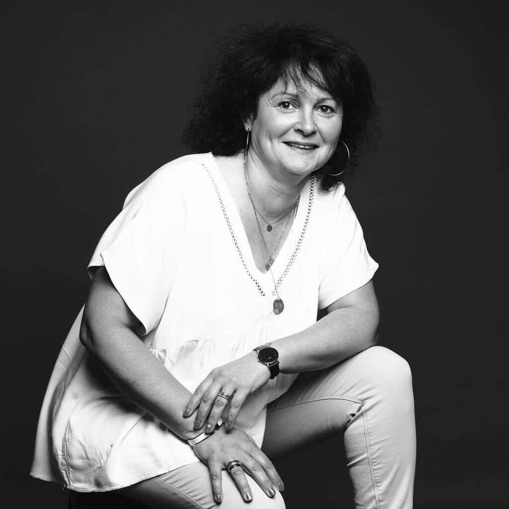 Karine Gremillet, 46 years old is the daughter in law of the Gremillet family. ⁠
She is in charge of quality and human ressources. 
Her favorite wine beside Champagne is Chablis.
After Cote Roti for Anne, Rosé de Provence for Arlette, family table sh… instagr.am/p/CqBO59ZtFAv/