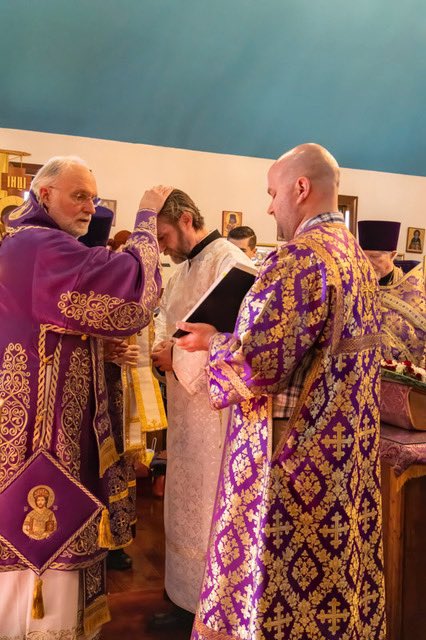 stmarksoca's tweet photo. On the Sunday of the Veneration of the Holy Cross, His Eminence, Archbishop Mark served the Divine Liturgy at St. Mark’s and tonsured Samuel Regen a Reader and ordained Reader Marek Szeliga a Subdeacon.  AXIOS! https://t.co/XGl5eV1Kal