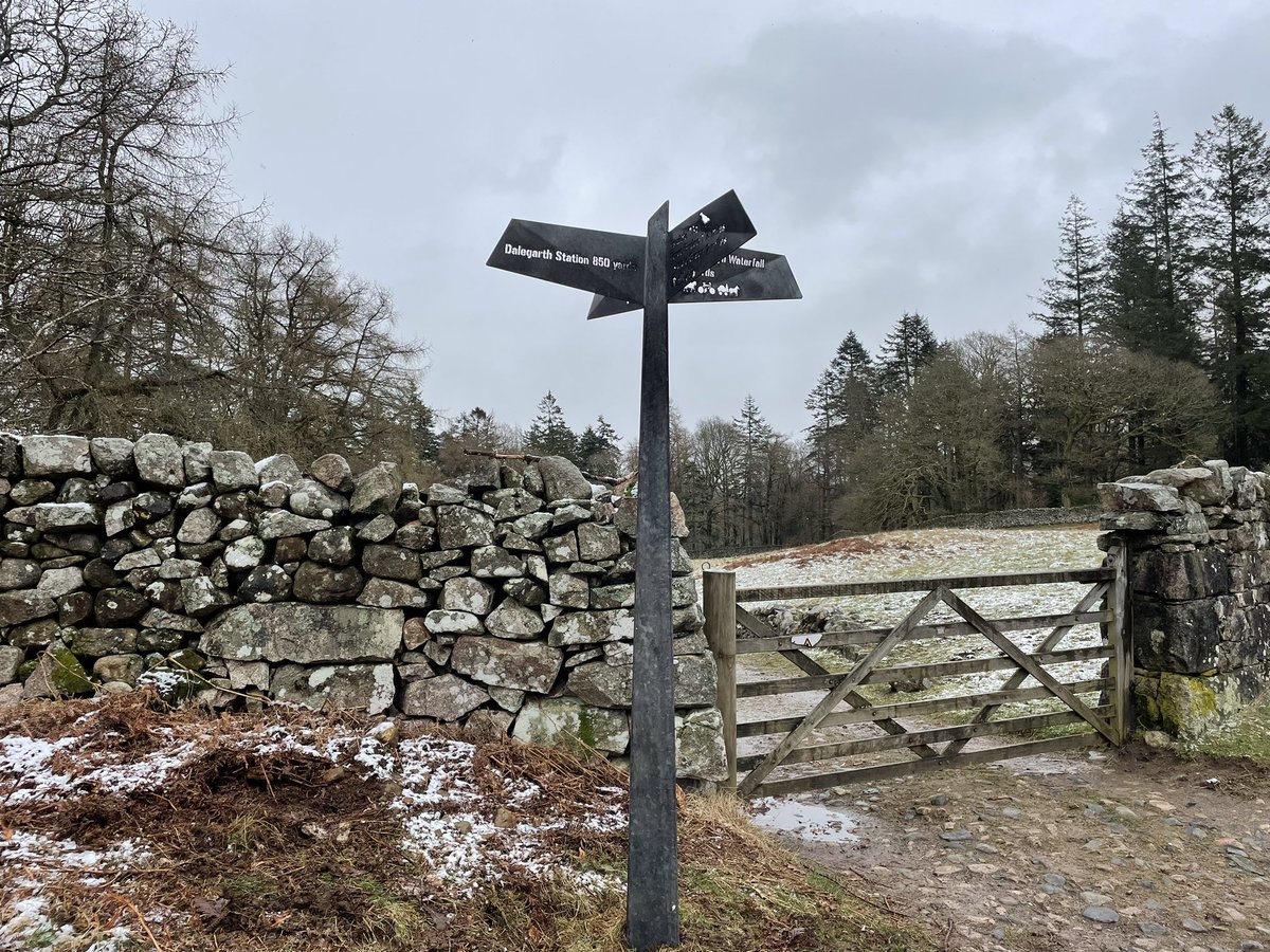 pattrace's tweet photo. We have been putting in new signs and high-lift gate catches. Unique to the Eskdale Trail. Something different to make the Trail stand Proud. Western Lake District @LakesRangers #LakeDistrict https://t.co/1IjNndgsaI