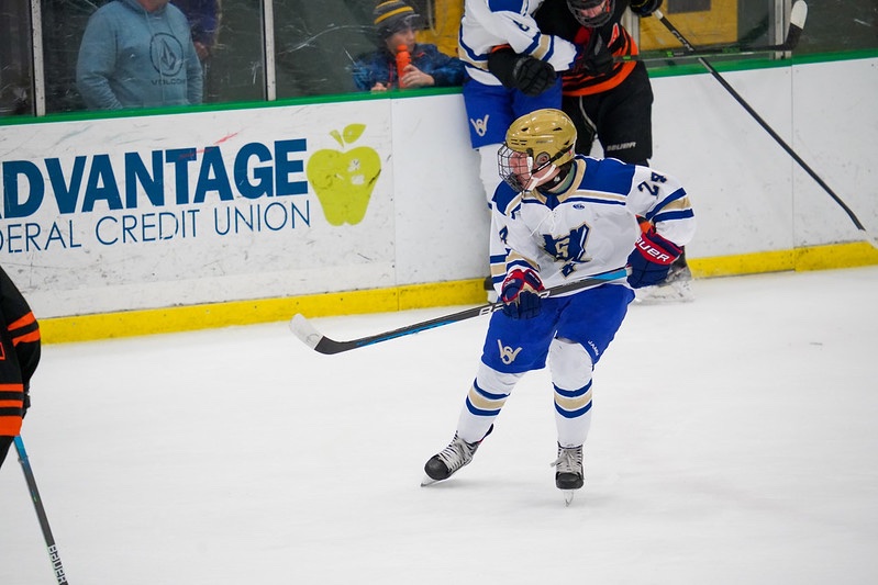 HockeySchroeder's tweet photo. UPDATE!!!! CONGRATULATIONS to Nick Se. for being named to the Rochester Junior Team for the Bowman Cup!!!! Way to go!!! 👏🏻👏🏻👏🏻 @SchroederSports @PrimetimeBall_ @BuffaloSabres @SchroederHS https://t.co/rKPSqGPCxX