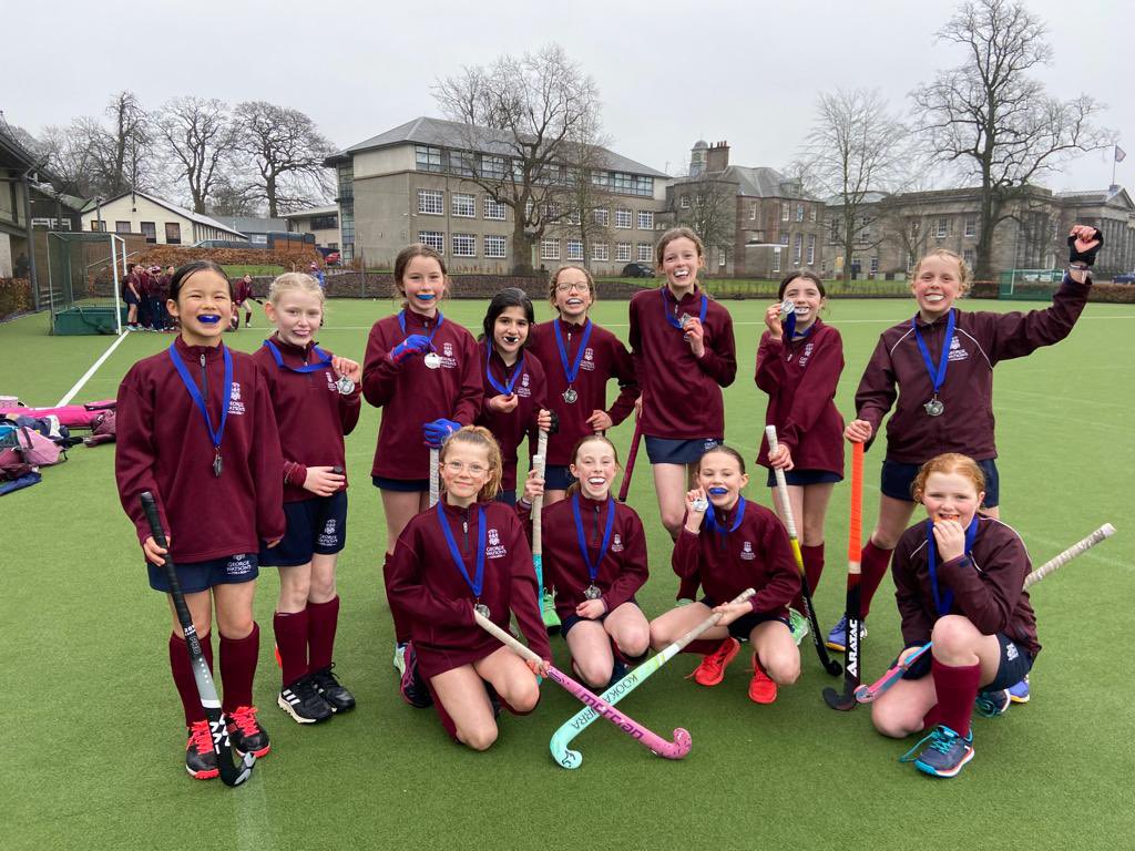 GWC_Sport's tweet photo. Hockey 🏑 We had 2 P6 teams &amp; 2 P7 teams at the @hockey_dollar primary tournament. The girls had a brilliant day with the P6A team coming 2nd 🥈👏@GWC_News #participation #thefuturesbright https://t.co/AY7jcF9Thg