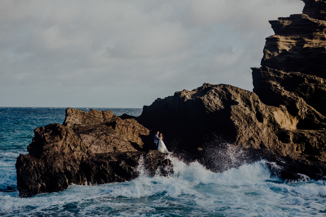 VidaChicEvents's tweet photo. Love as strong as the waves crashing against the rocks 🌊💕

Photo by @lauriekjensen

#OahuWeddingPlanner #VidaChicEvents #HawaiiWedding #DestinationWedding #HonoluluWedding #OahuWedding #WeddingPhotography #WeddingTips #BridalTips #EliteWeddings #DIYBrides #WeddingHelp #Luxe https://t.co/kRq83DFjQD