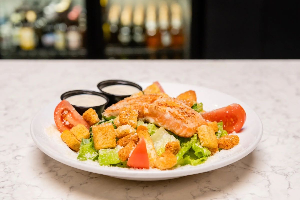 MetroCityCA's tweet photo. It’s the first day of spring, which means that it’s time to try something fresh! Join us for dinner tonight to enjoy some of our daily specials. #MetroCityRestaurantAndBar #MetroCity #SunnyvaleEats #SportsBar #AmericanFood https://t.co/nr4PqZN4IJ