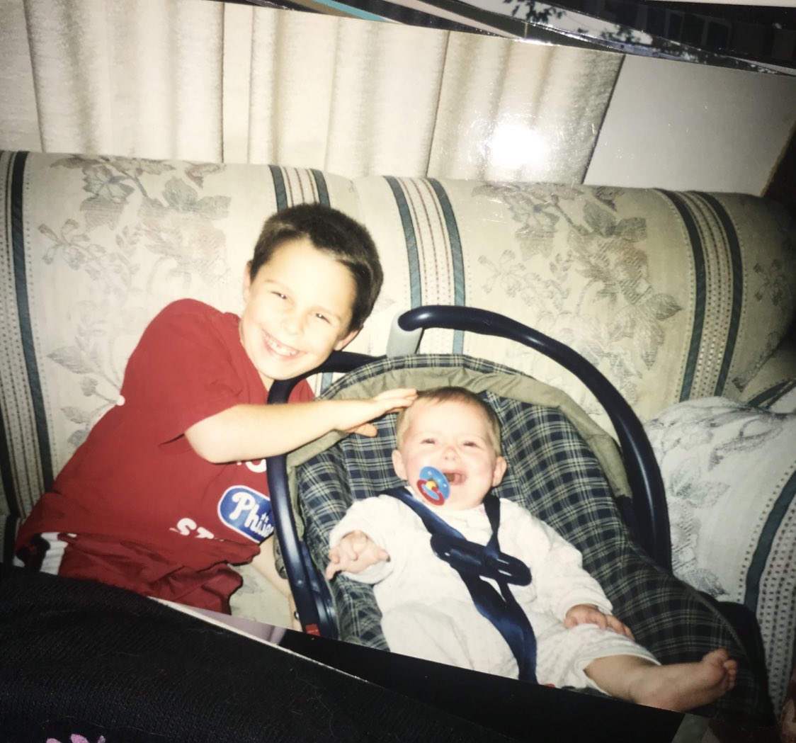 RutterAva's tweet photo. Happy birthday to my twin 🎉 @CRutt10 https://t.co/yyLhTuIBW9