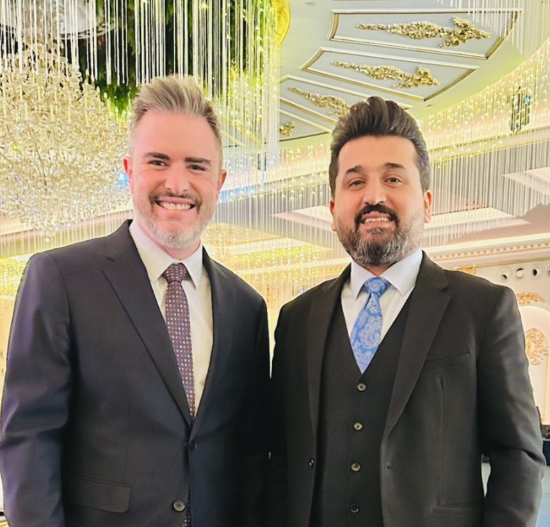 narimankareem's tweet photo. @Greg_Galligan @CanadainErbil نەورۆزت پیرۆز جەنابی باڵیۆز گریگۆری https://t.co/S7izIk10Vu
