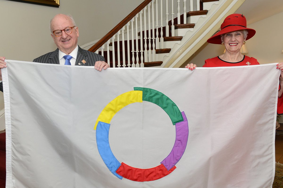 LtGovNS's tweet photo. Joyeux Journée internationale de la Francophonie! Nous sommes fiers de hisser le drapeau de la Francophonie ici, à la Résidence du gouverneur, et de célébrer l’importance de la langue française dans nos vies. https://t.co/v6YbYgGVg9
@OAAF_NE
#JournéeInternationaledelaFrancophonie https://t.co/aXYOdSlLjh