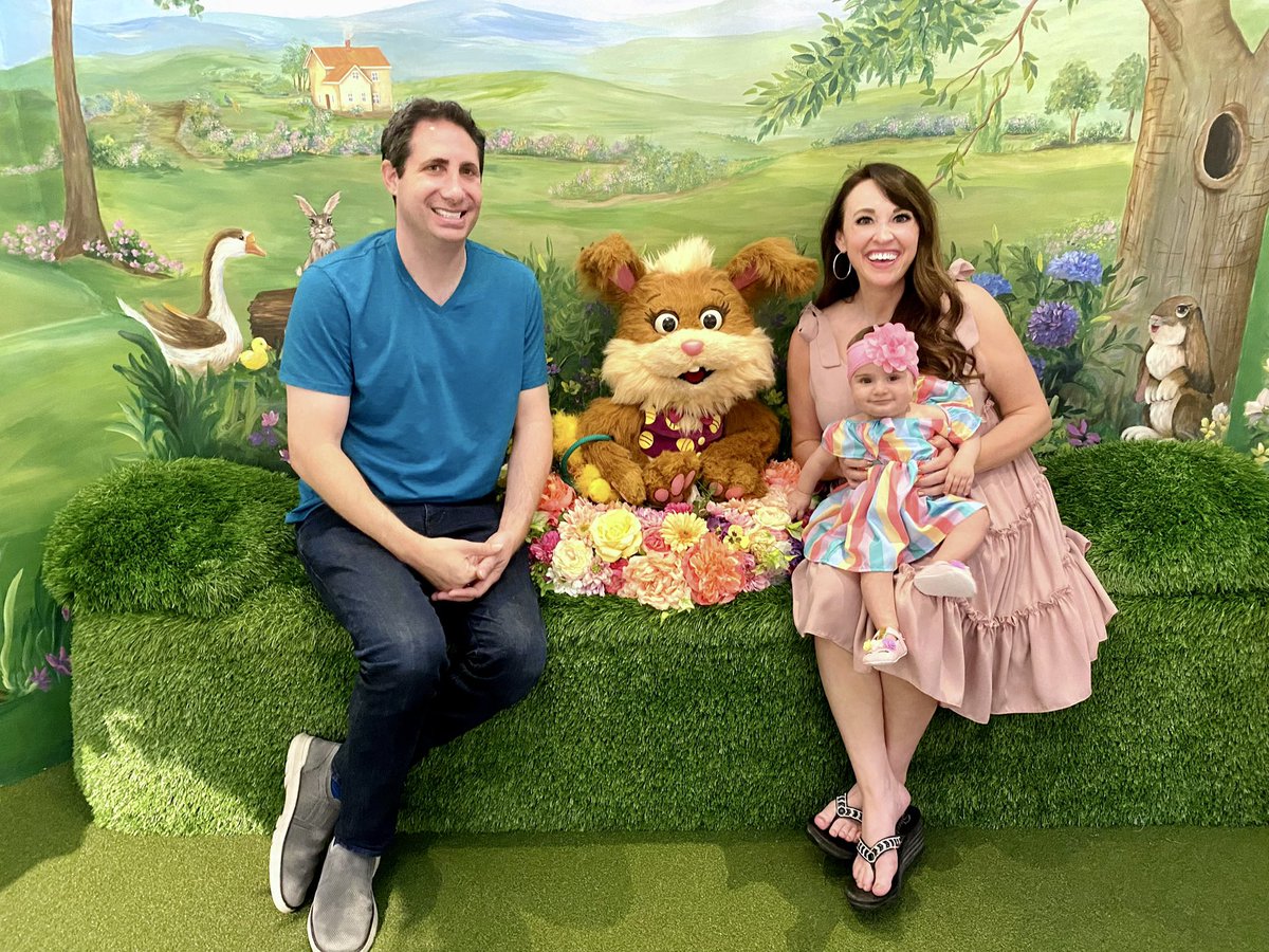 Sheri_Fink's tweet photo. HOPPY SPRING! 🐣 Savannah squealed when she met the #EasterBunny this weekend. 💕 She was enamored with his fluffy face. 🐰 @DerekTaylorKent and I are enjoying this season with our sweet little bunny lover. 🥹 Wishing YOU a happy #Spring! 🌷
#easter #bunny #babysfirsteaster https://t.co/IMjHsqxYf6