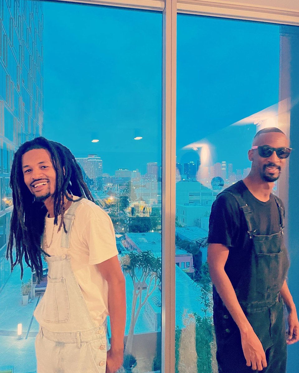 PRMSlickThePoet's tweet image. #Whatspoppin video was lit and we had a great time!! Thanks to everyone that came out and got lit with us!!! The shit was fun!! BTS footage coming soon along with the video!!! So be prepared!! OH YEAH I UNLCOCKED A NEW SWAG WITH THE OVERALLS AND THE POLO BOOTS 🥾 #slickmix