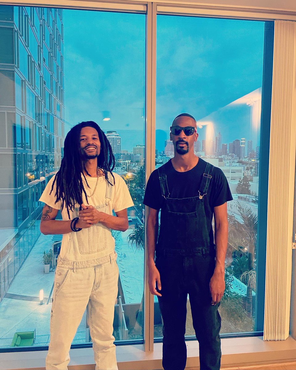 PRMSlickThePoet's tweet image. #Whatspoppin video was lit and we had a great time!! Thanks to everyone that came out and got lit with us!!! The shit was fun!! BTS footage coming soon along with the video!!! So be prepared!! OH YEAH I UNLCOCKED A NEW SWAG WITH THE OVERALLS AND THE POLO BOOTS 🥾 #slickmix