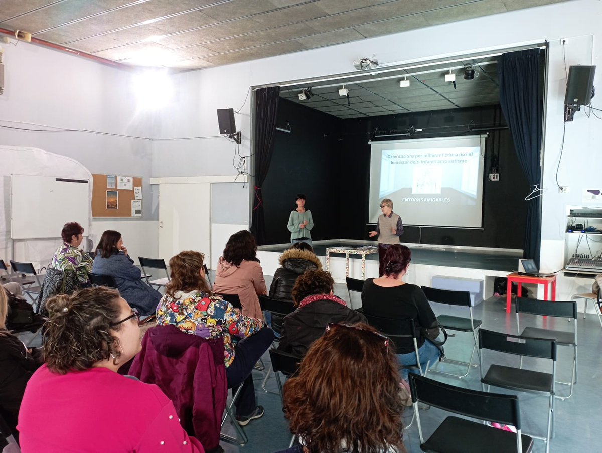 Escola Crespinell tweet media