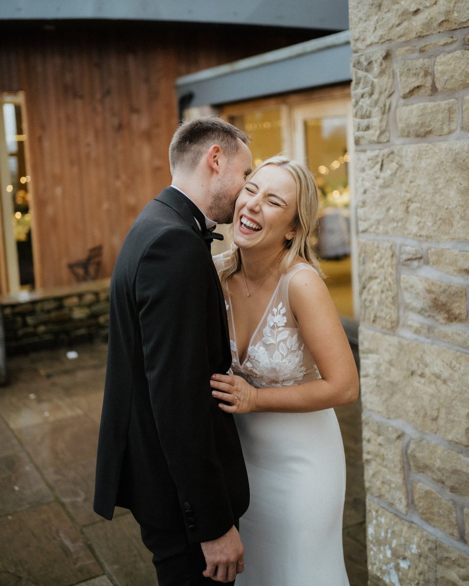 BeanieandJosh's tweet photo. Stacey + Brad // The Out Barn, Clitheroe

It's really important to us when we're taking your photo, especially your portraits, that you have a good time and don't feel awkward. We know it's not easy! But try to relax, focus on each other and have a good laugh at yourself. We have https://t.co/Gc7sTRbk14