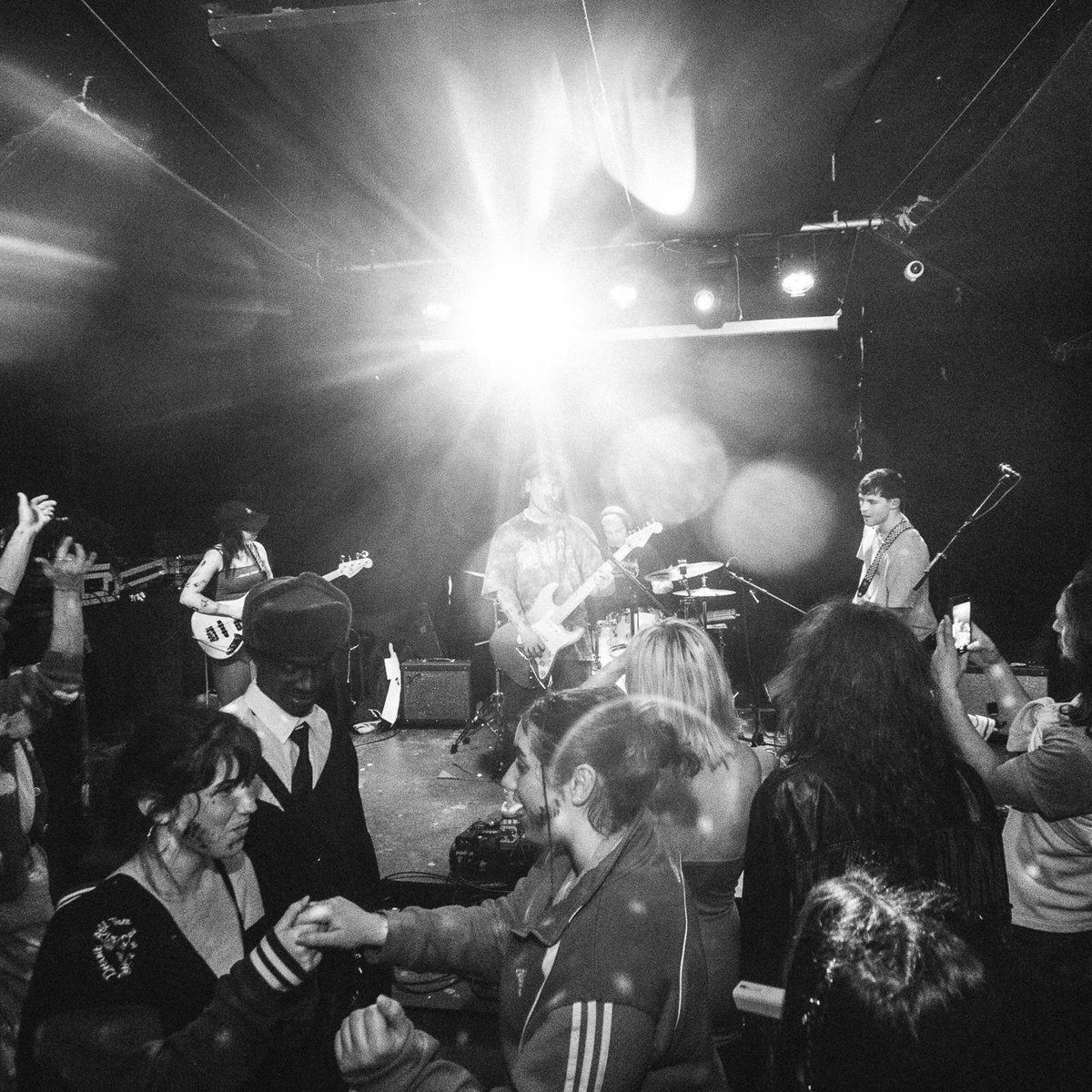 Bristol was coooOoooOOool 🛸

Shout outs to Sunder Presents, <a href="/vidualsband/">Viduals</a> &amp; Pet Insurance for doing your thang with us!