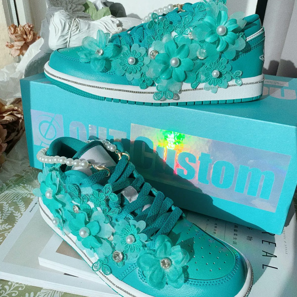 out_ctm's tweet photo. Jordan Air Jordan 1 Low "Language of Flowers"
Designed by Øut Custom

#Sneakers #sneaker #sneakercustoms #ØutCustom #outcustom #nike #TiffanyAndCo #tiffany #nike #jordan #aj1 #AirJordan1 #AirJordan #diy https://t.co/yxPsESt3t6