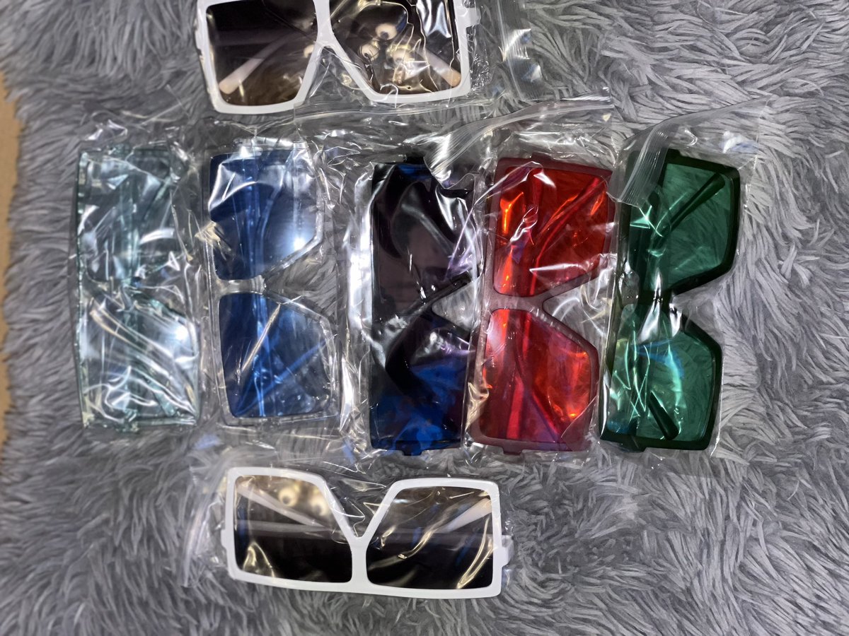 TeaireanAnthon1's tweet image. Y’all Come Shop With My Mama On The Shades Side 🤝🏾 A LOT TO CHOOSE FROM ⚠️ SHOP SHOP SHOP 

#ShareShareShare