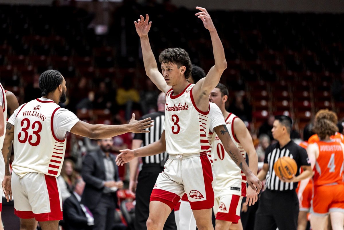 JSPicks18's tweet photo. Southern Utah TT Over 81.5 (-110)
Over 158 (-110)

Rice vs teams Top 25 in scoring offense have allowed an average of 86.8 PPG. 6/8 teams topped the 81.5 total (Souther Utah Ranks 6th)

SU didn’t play a single team ranked top 50 in scoring and still had one of the worst defenses https://t.co/iedXyCLfwP