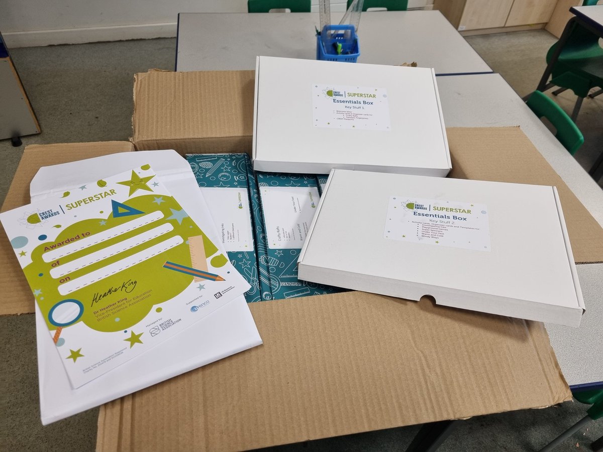 _MissBragg's tweet photo. We applied for a free CREST Superstar science award pack and resources and we got them! 😁 Science Club @MayParkPri  will start working towards their award this week! 🏆🧪🔬✅️ @Ben_3eyes https://t.co/0xzXOACjY0