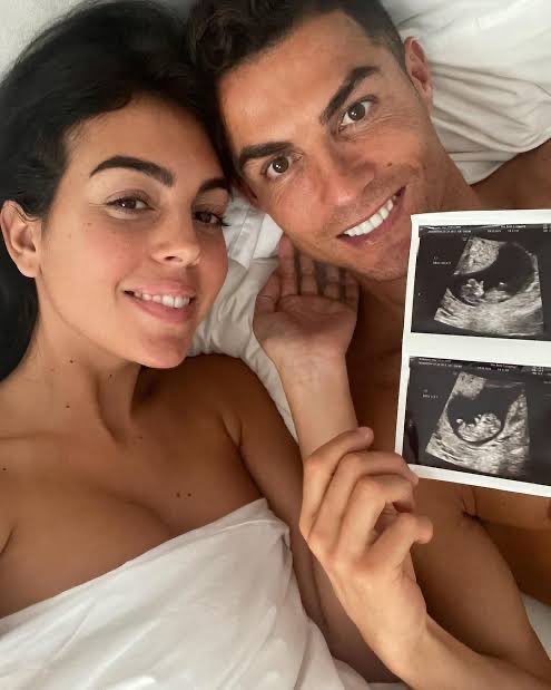 CR7Brasil's tweet photo. A gente não fazia idéia do quanto eles estavam sendo fortes. https://t.co/EyZrJr64S8