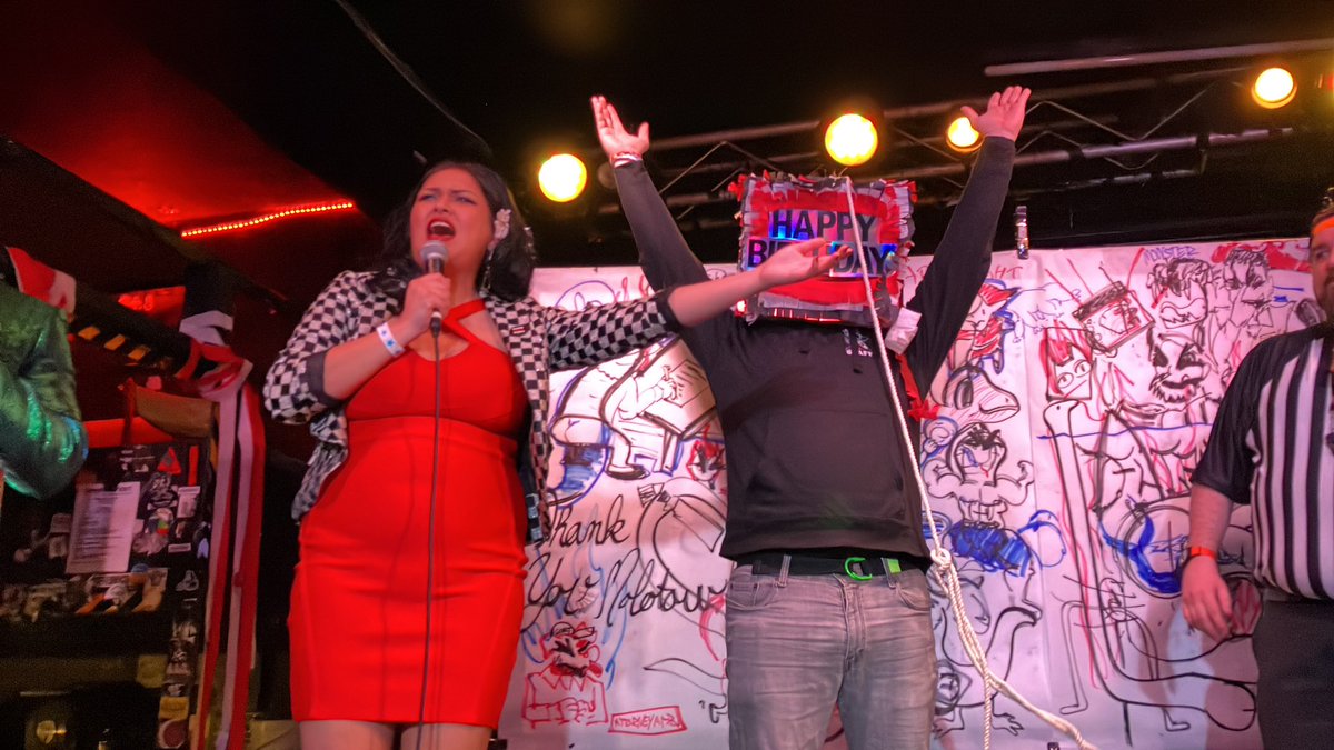 SuperArtFight's tweet photo. Favorite Moment from Super Art Fight 200: #SAF200 #SuperArtFight #Ottobar https://t.co/8AuGtJlYW4