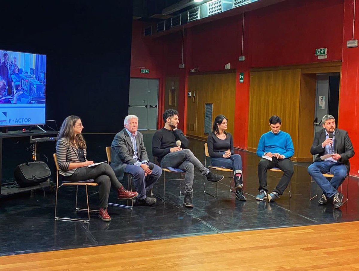 luca_barra's tweet photo. Oggi, qualche racconto e riflessione sul Paradiso delle Signore, su Cuori, sull’industria della fiction, sul mestiere dell’attore seriale. 
#factor #incom #damslab https://t.co/tbCbZuXeNG