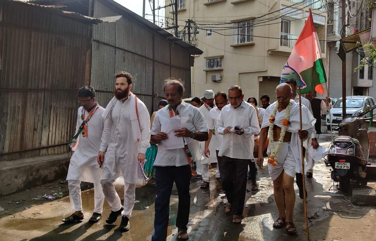 wasimkhan9423's tweet photo. #Haath se Haath Jodo Yatra organized in Block18 Central Nagpur
#underthe leadership of Gopal Pattam
Block 18 President in the presence of
#Wasim_Khan,President
Nagpur City(District)Congress Committee
Minority Department
@RahulGandhi @ShayarImran @RanjitVDeshmukh @AniruddhaD_MT https://t.co/sHfzmTFCB1