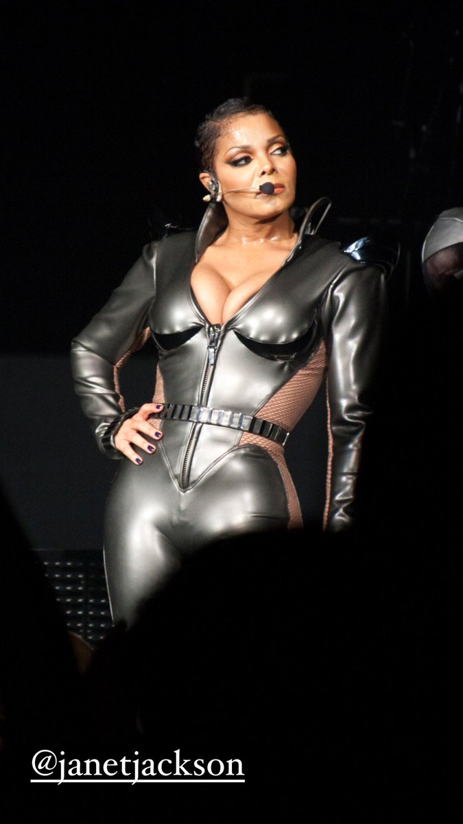 jaymcquain's tweet image. A shot from my vault, the Queen of entertainment . @JanetJackson