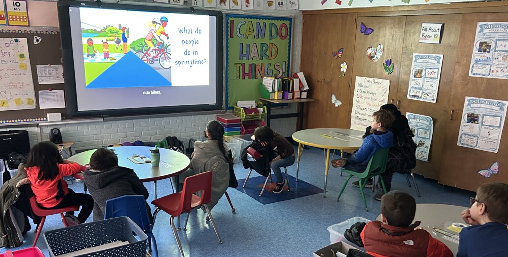 Scillieri_GW's tweet photo. Our class joined @MissHolowacz_GW to learn about the first day of spring. Students later went outside to enjoy some spring time fun! 🌞 🌸 🫧🛝                              #happyspring #mahwahconnects https://t.co/nDuUVCkrWJ