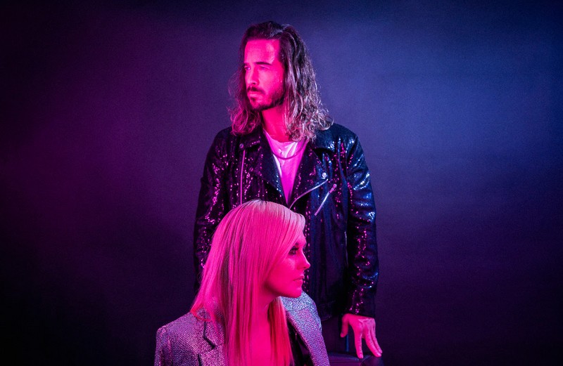 NotYerAvgChick's tweet photo. .@lovecolorband fans check out my @StarryMag exclusive interview with duo @RyanCarnes1 and @vsilbermanmusic at https://t.co/e95DFrPgG6! We talk musical influences, latest track "Dangerous," songwriting, music production, dream collab and more! #newmusic #altpop #rockmusic https://t.co/8A8lSyAiln