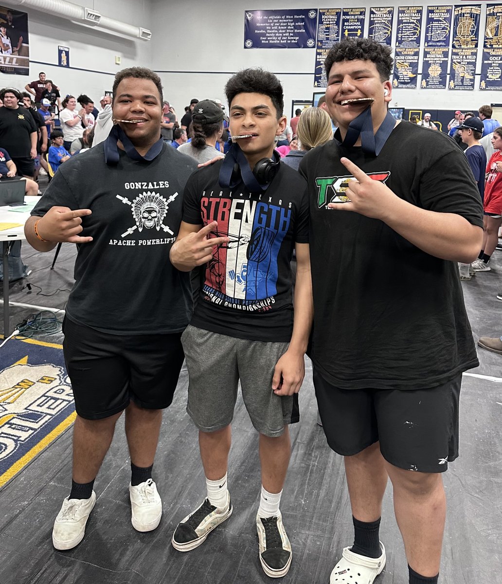 gonzales_isd's tweet photo. Our Gonzales ISD powerlifting team has had a successful season and had 12 athletes qualify for Regionals. 
Read more here: https://t.co/3L2BS8WCPf https://t.co/nQ0h0Zd0zQ