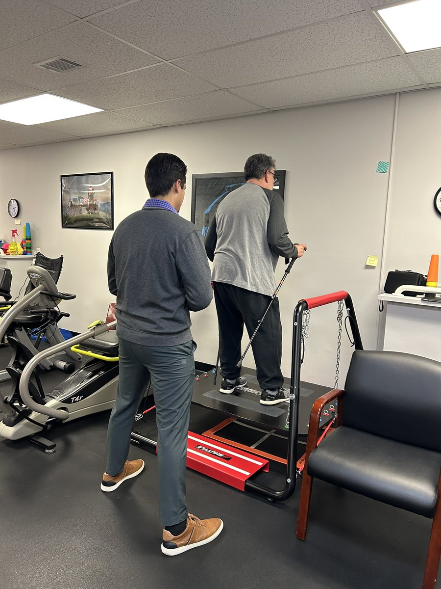 Lauren Chandler, PT, DPT, MS (@chananagins18) on Twitter photo Hey Clin Edu team, check out <a href="/CMcConihe/">Casey McConihe</a> helping my pt get back to skiing! <a href="/hpu_dpt/">HPU Physical Therapy</a> #theract Hey Clin Edu team, check out <a href="/CMcConihe/">Casey McConihe</a> helping my pt get back to skiing! <a href="/hpu_dpt/">HPU Physical Therapy</a> #theract