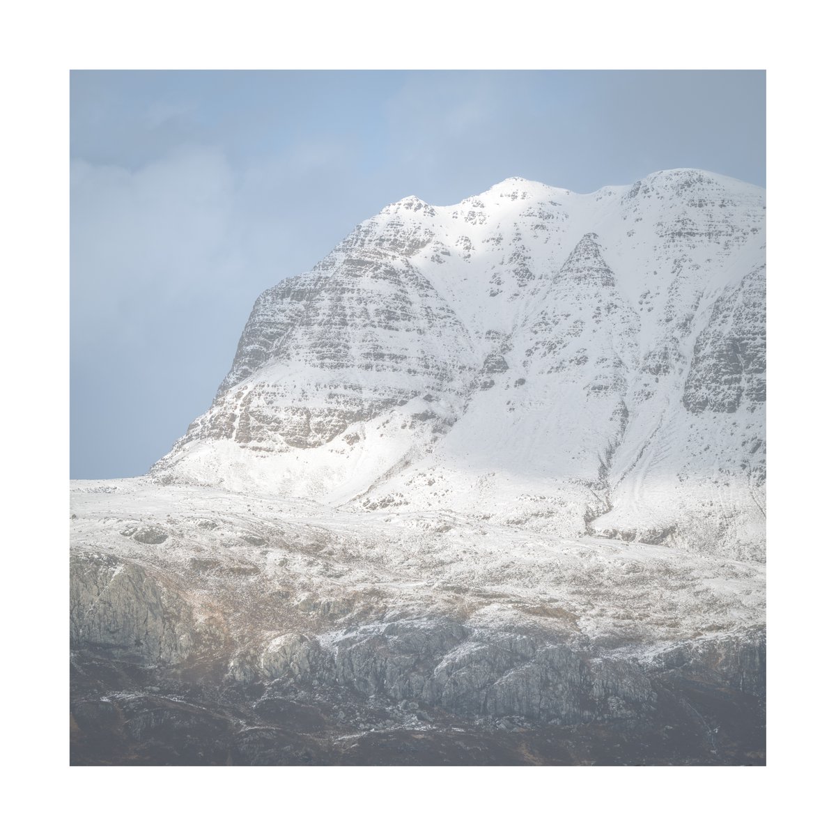 smgraceengines's tweet photo. Torridon never disappoints. #torridon #lochmaree #coulinestate #glengrudie #scotspine #lochsinsnow #australiankelpie #holidaysoverbacktoreality https://t.co/uzxgid5wSh