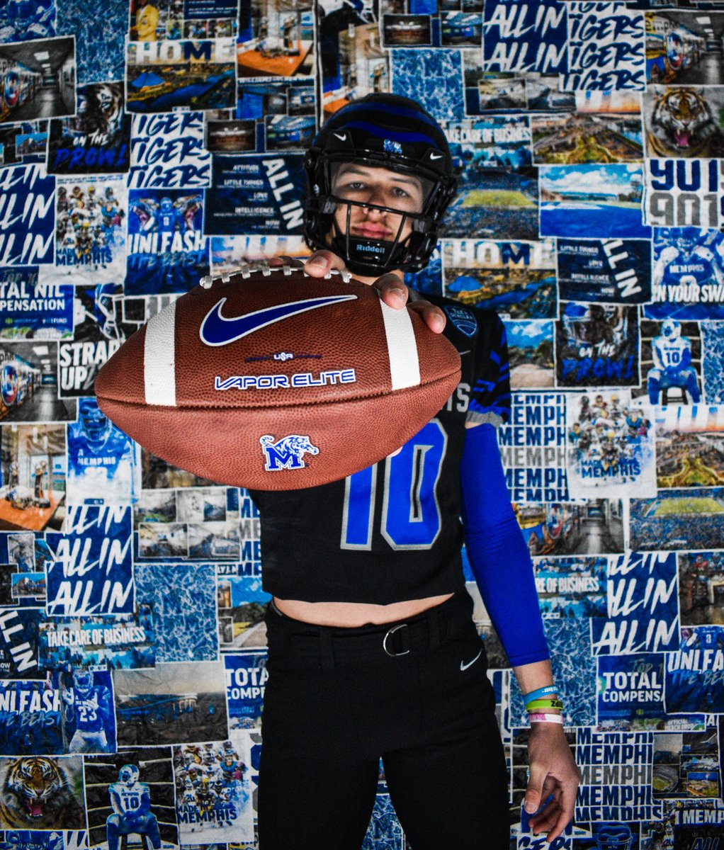 Aidanglover9's tweet photo. Had a great time at Memphis this weekend! @tcramsey19 @RSilverfield https://t.co/QjMS20mZEz