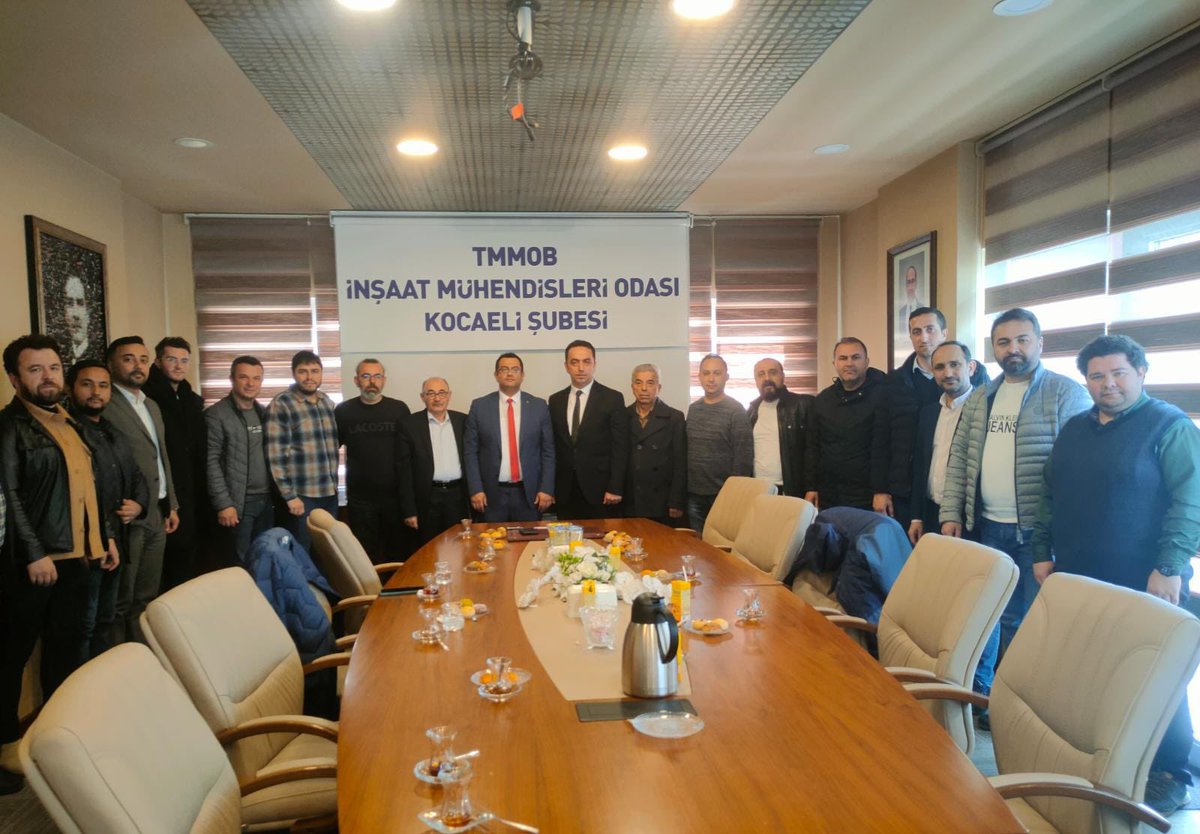muratbalaban41's tweet photo. 23 yıldır üyesi olduğum İnşaat Mühendisleri Odası Kocaeli Şubesine aday adaylığım sürecinde ziyarette bulundum. 
Beni güzel sohbetleriyle ağırlayan tüm dostlarıma teşekkür ederim. https://t.co/D83iDiXvX0