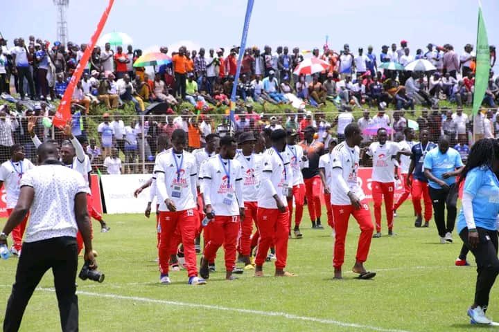 ExpUg_Official's tweet photo. Exp managed the set up and branding of both the interior and exterior of the stadium on behalf of Airtel Uganda as Busiro and Buddu played the finals of the 2023 Masaza cup at Wankulukuku stadium. #ThinkExpforLive+ #IAMEXP @Airtel_Ug @bbstvug @OfficialFUFA @ExpAgencySA https://t.co/WOa9lkeq82