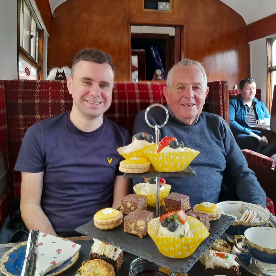 paulwdoctor's tweet photo. Had a lovely time shovelling food in my gob and geeking out on Saturday @CaleyRail https://t.co/8OcRaFXecI