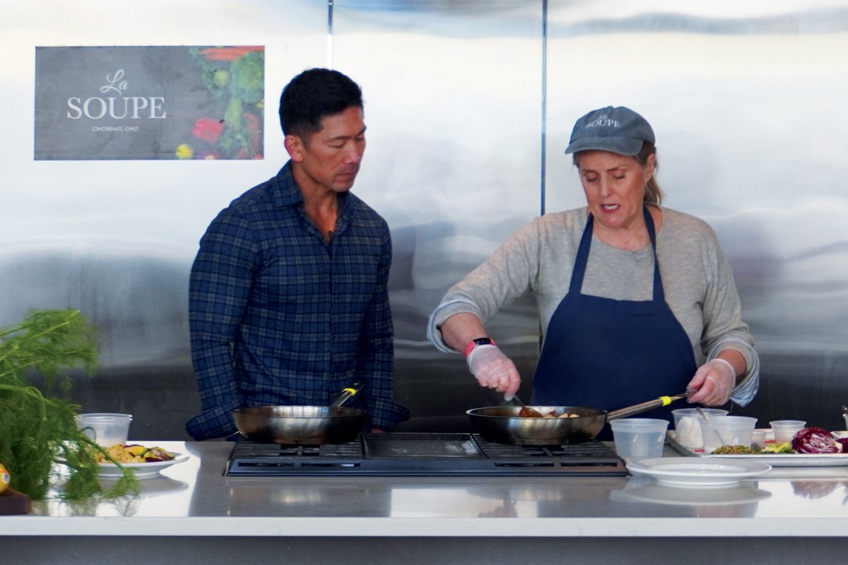 We're thrilled to announce that La Soupe will be featured in an upcoming docuseries by CBS Reports! The half-hour series is streaming (tentatively) on Earth Day and shining a light on the critical issue of food waste. 
🌍❤️
Photo of Suzy with CBS journalist, Adam Yamaguchi.