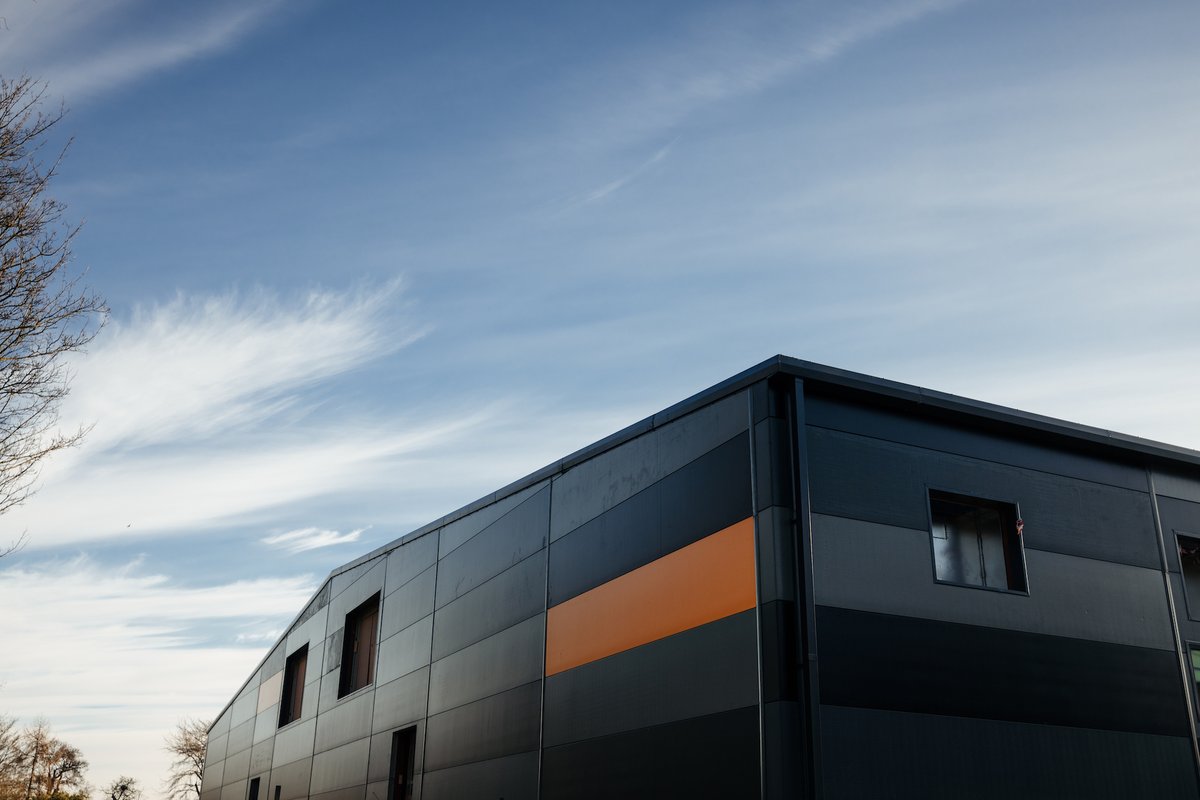 It's all systems go on site at Castle Hill Hospital, as we prepare to handover our biggest project to date. 

A privilege to build and deliver the brand new 4,000sq m Day Surgeries Unit featuring theatres, recovery wards and discharge units 🏥